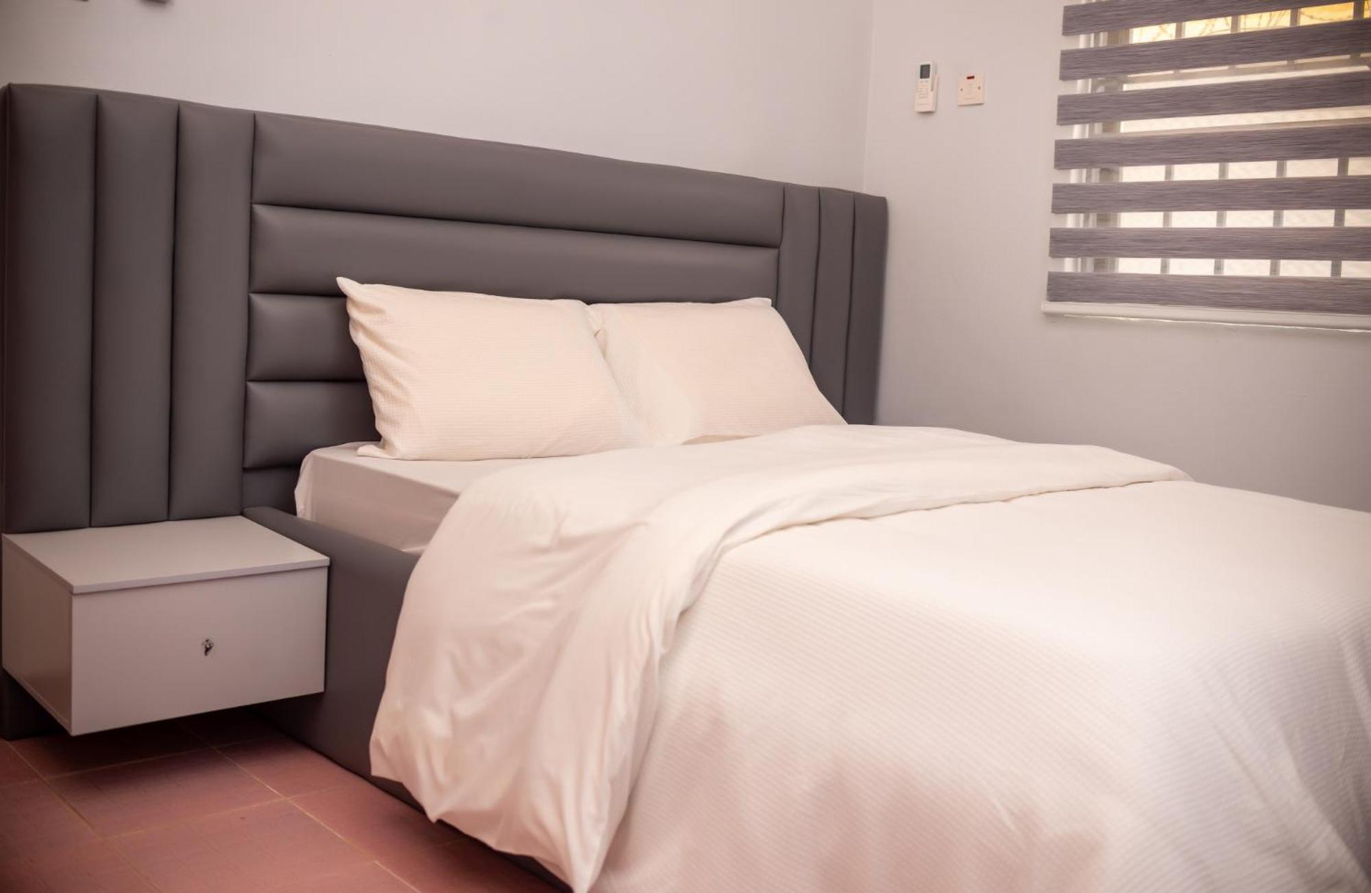Palm Heights Apartments - Omole Phase 1, Ikeja Luaran gambar